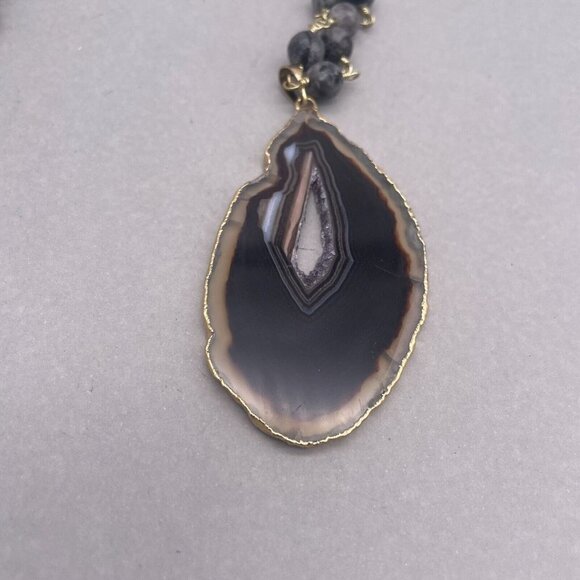 Faceted Nephrite Beads & Pendant Gold Tone Chain Necklace Lobster Closure 18 in - Picture 3 of 6